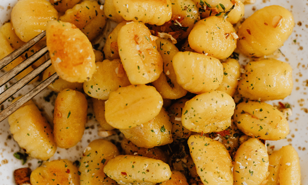 How to Reheat Gnocchi (Step-By-Step Guide) | Let's Foodie