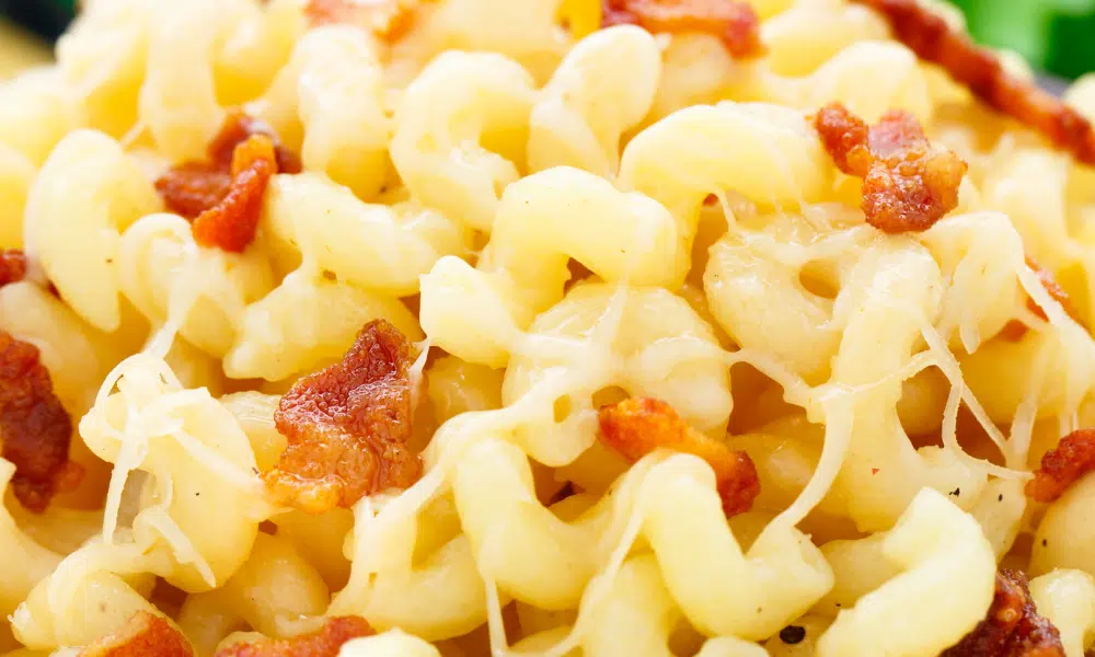 Mac and Cheese with Bacon Pieces